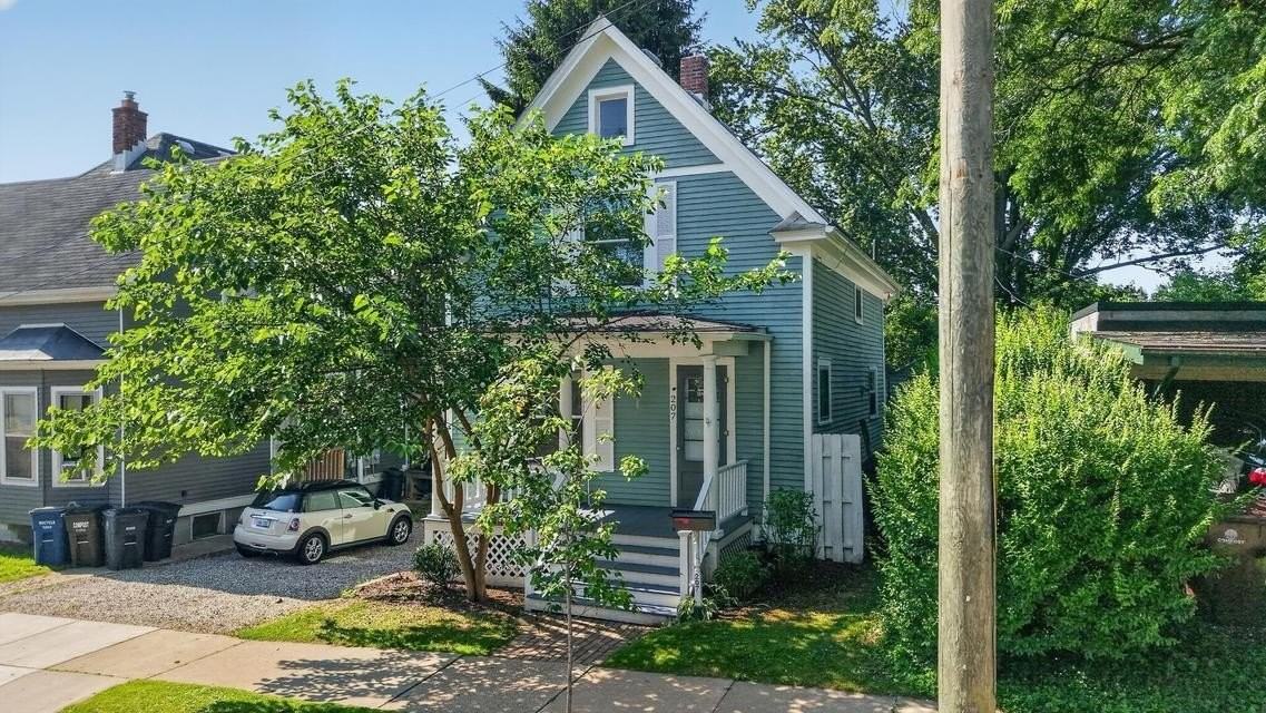 207 W Jefferson St - Photo 2 of 31