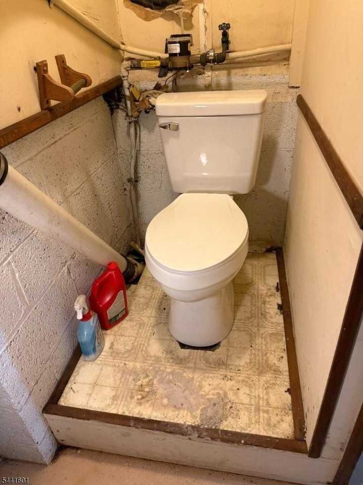 19 Anthony Blvd - Photo 6 of 10