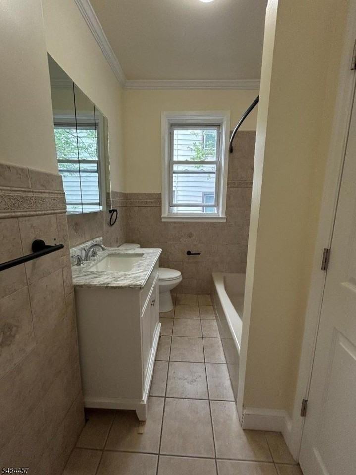 216 W Elizabeth Ave #1A - Photo 7 of 16