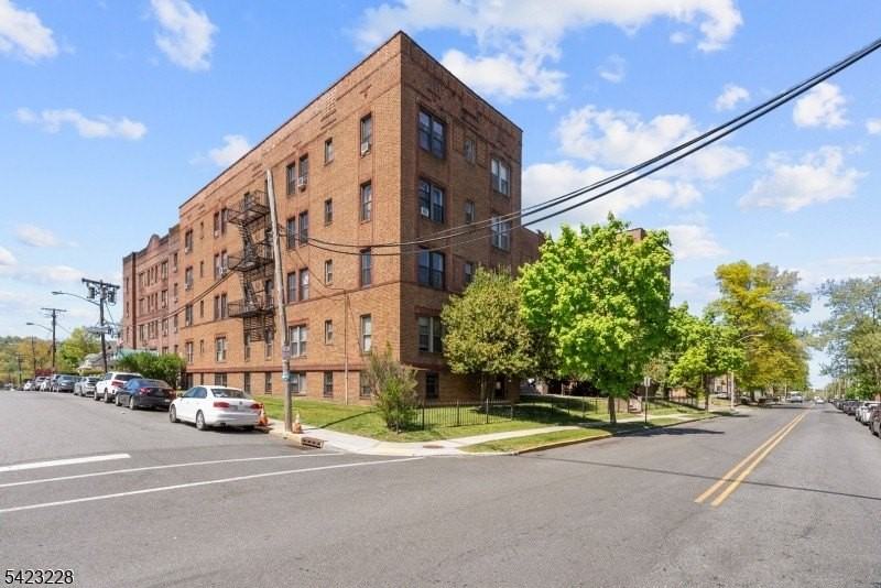 433 Lincoln Ave #A14 - Photo 5 of 7