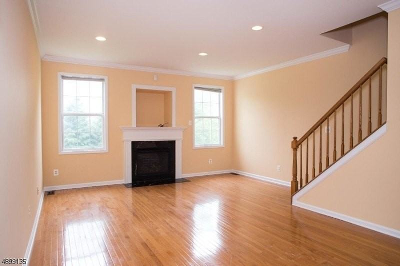 443 Hartford Dr - Photo 6 of 24