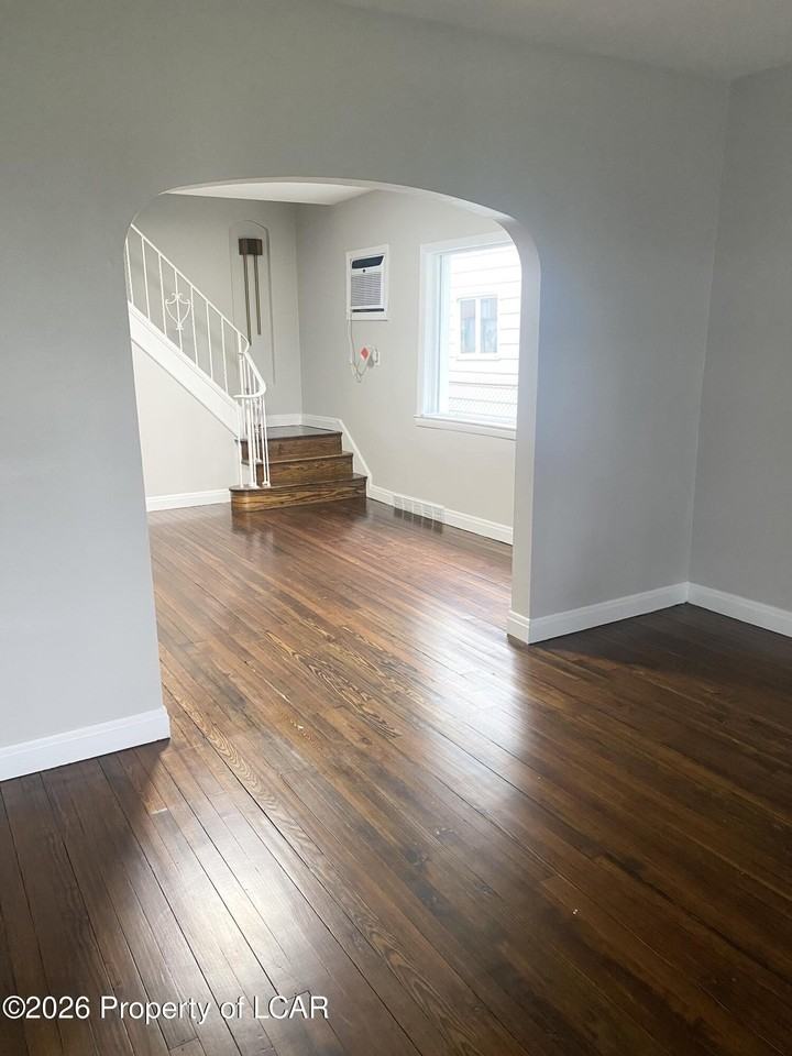 45 Pulaski St - Photo 3 of 23