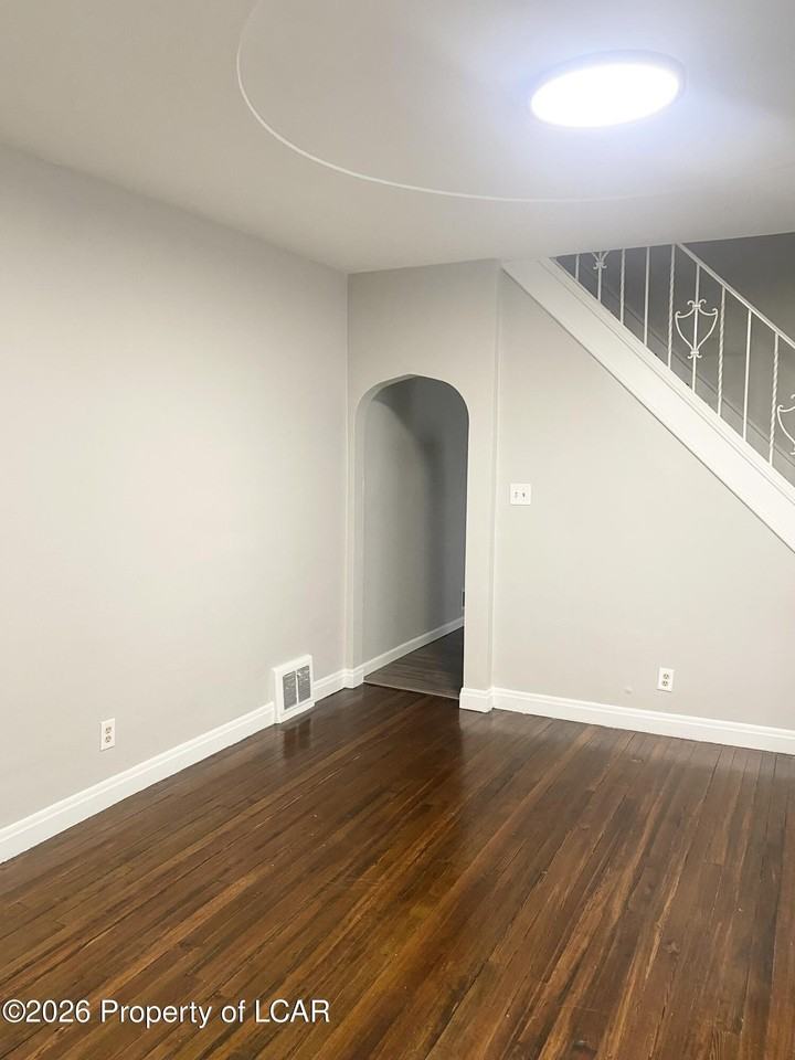 45 Pulaski St - Photo 5 of 23