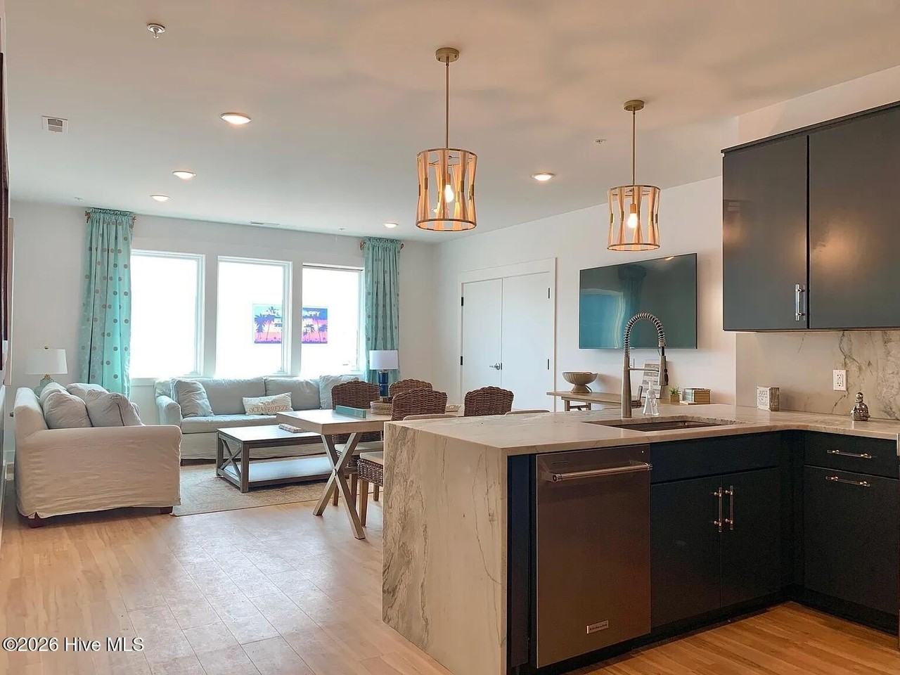 120 N Lake Park Blvd #200 - Photo 2 of 16