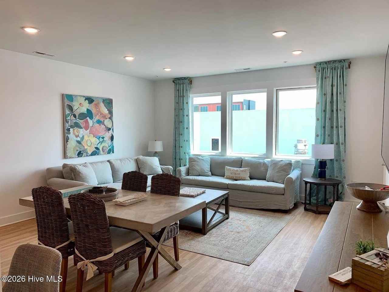 120 N Lake Park Blvd #200 - Photo 4 of 16