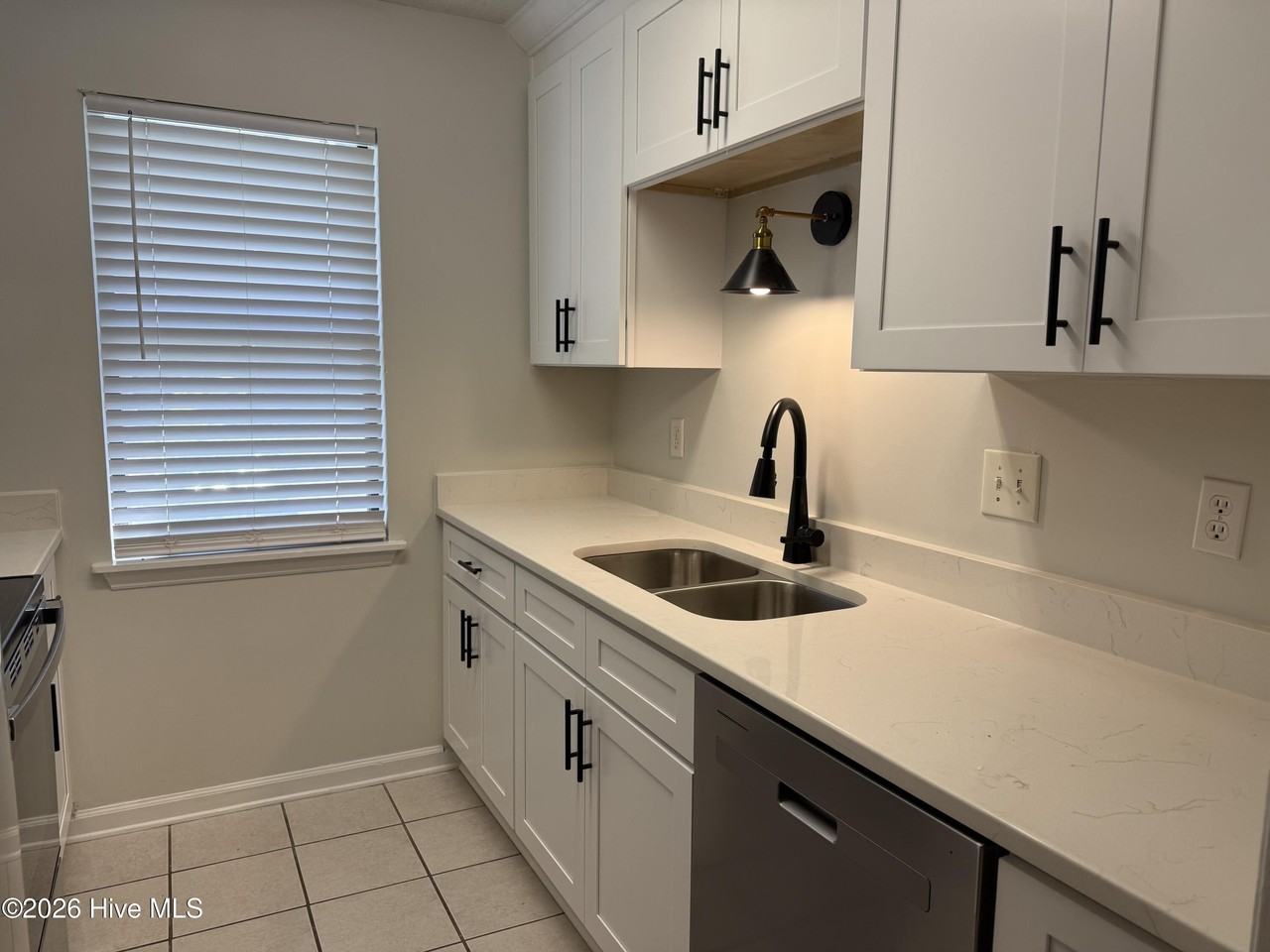 3127 Village Ct N - Photo 6 of 14