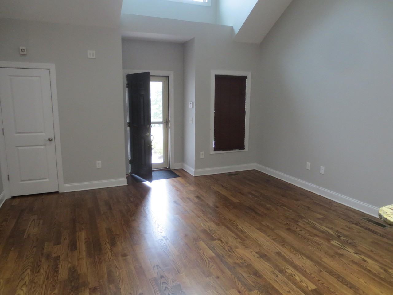 102 Cypress Cir - Photo 4 of 26