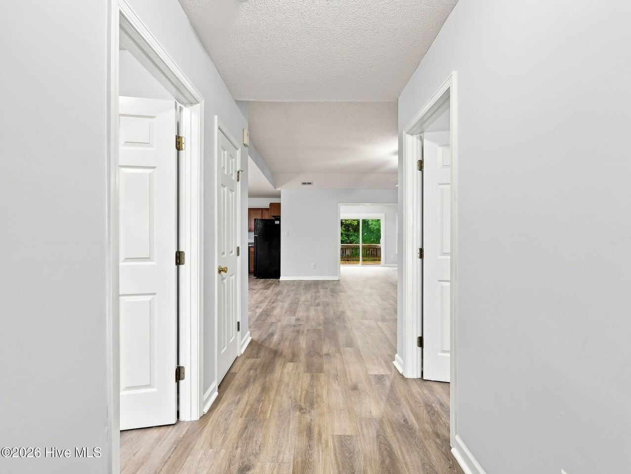 125 Whiteleaf Dr - Photo 5 of 38