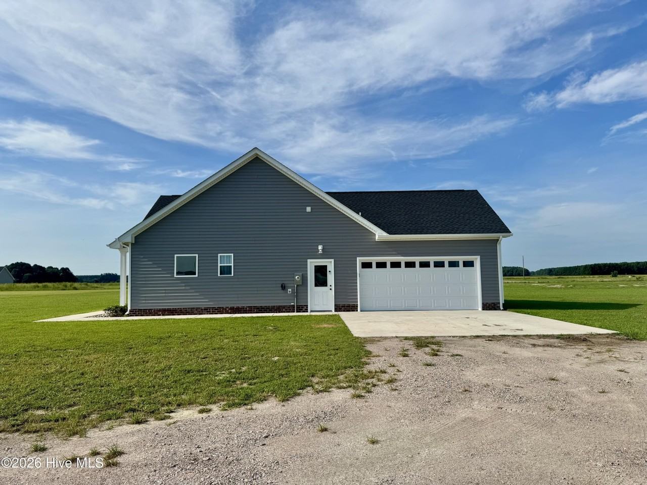 477 N Trotman Rd - Photo 2 of 11