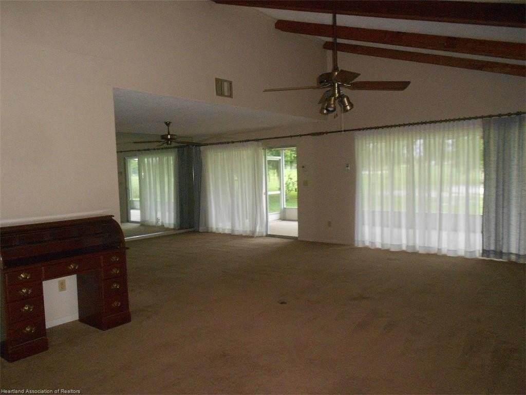 114 Kings Ct Nw - Photo 4 of 12