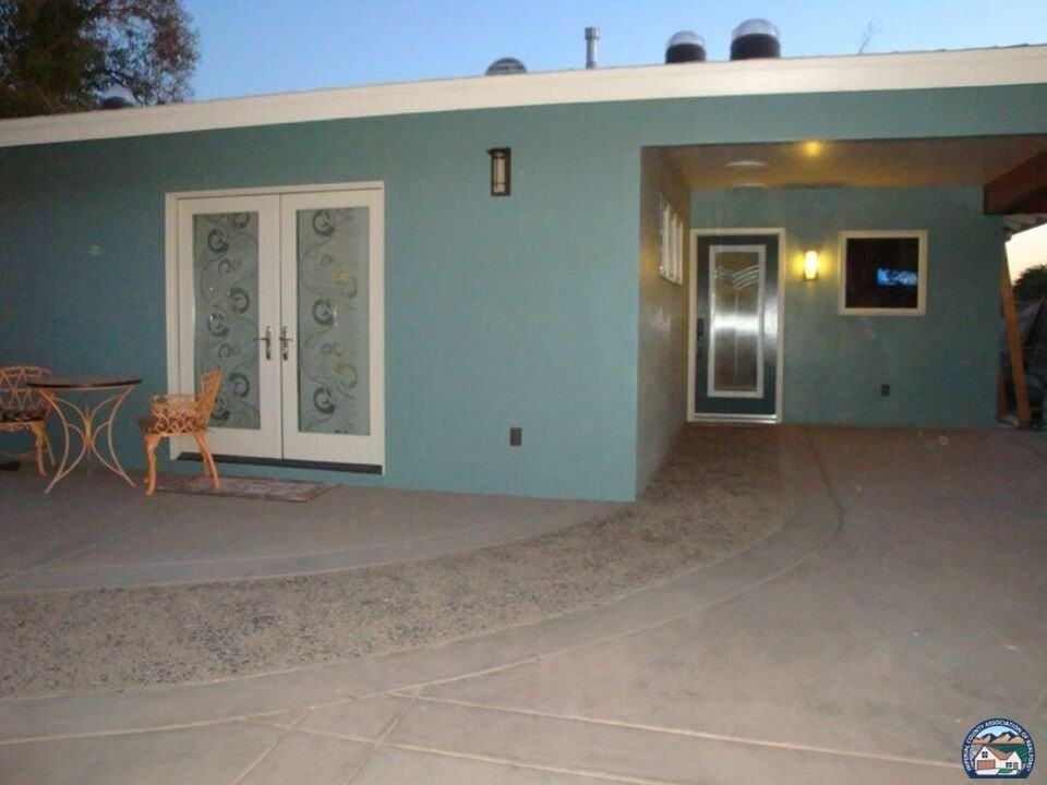 891 W Legion Rd - Photo 2 of 10