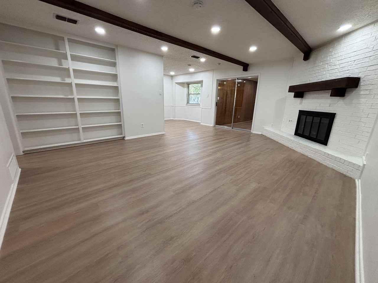 4518 77th St - Photo 3 of 15