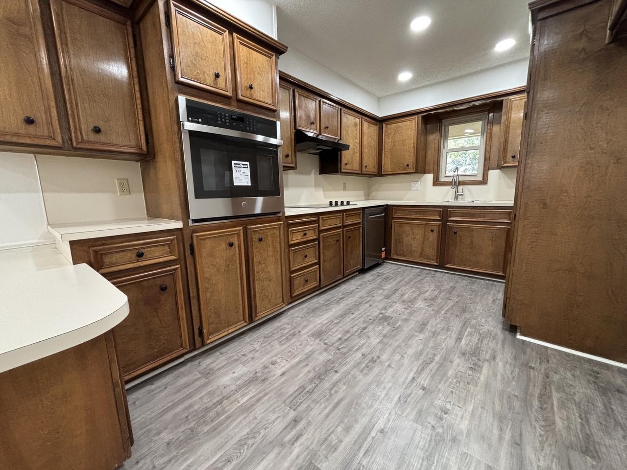 4518 77th St - Photo 6 of 15
