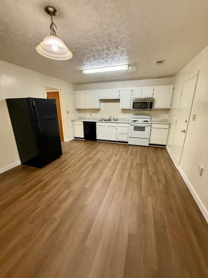 3717 Trent Cir - Photo 6 of 12