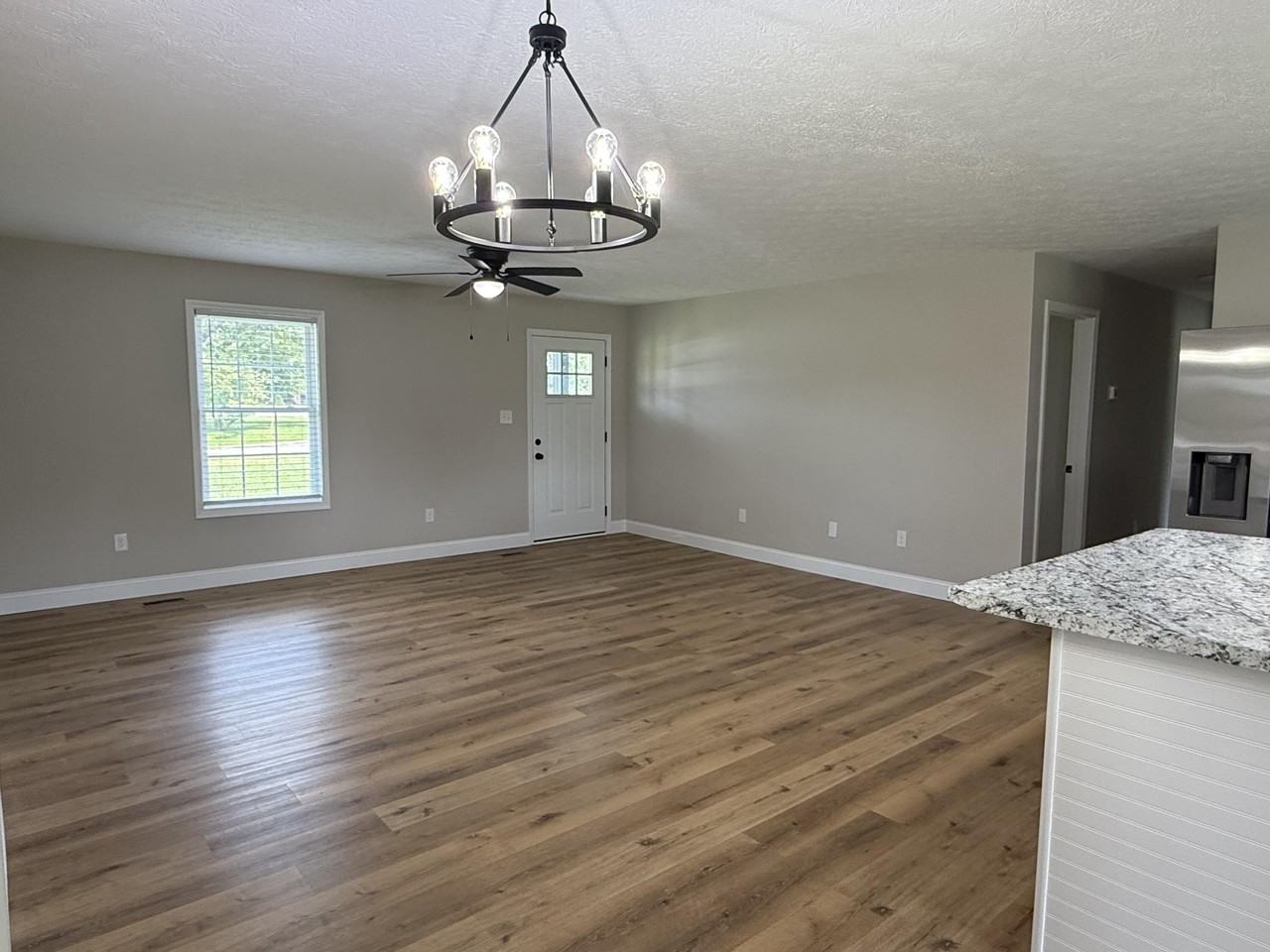 403 Opossum Kingdom Rd - Photo 3 of 13