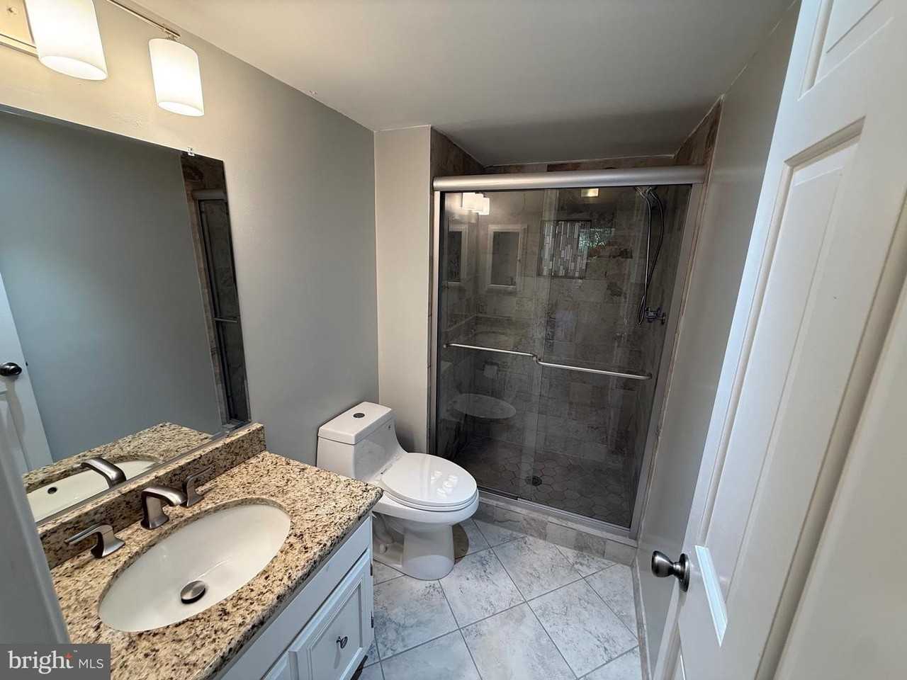7640 Tremayne Pl - Photo 6 of 19