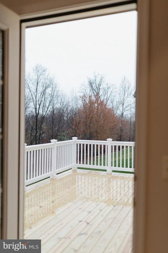 18061 Camdenhurst Dr - Photo 4 of 32