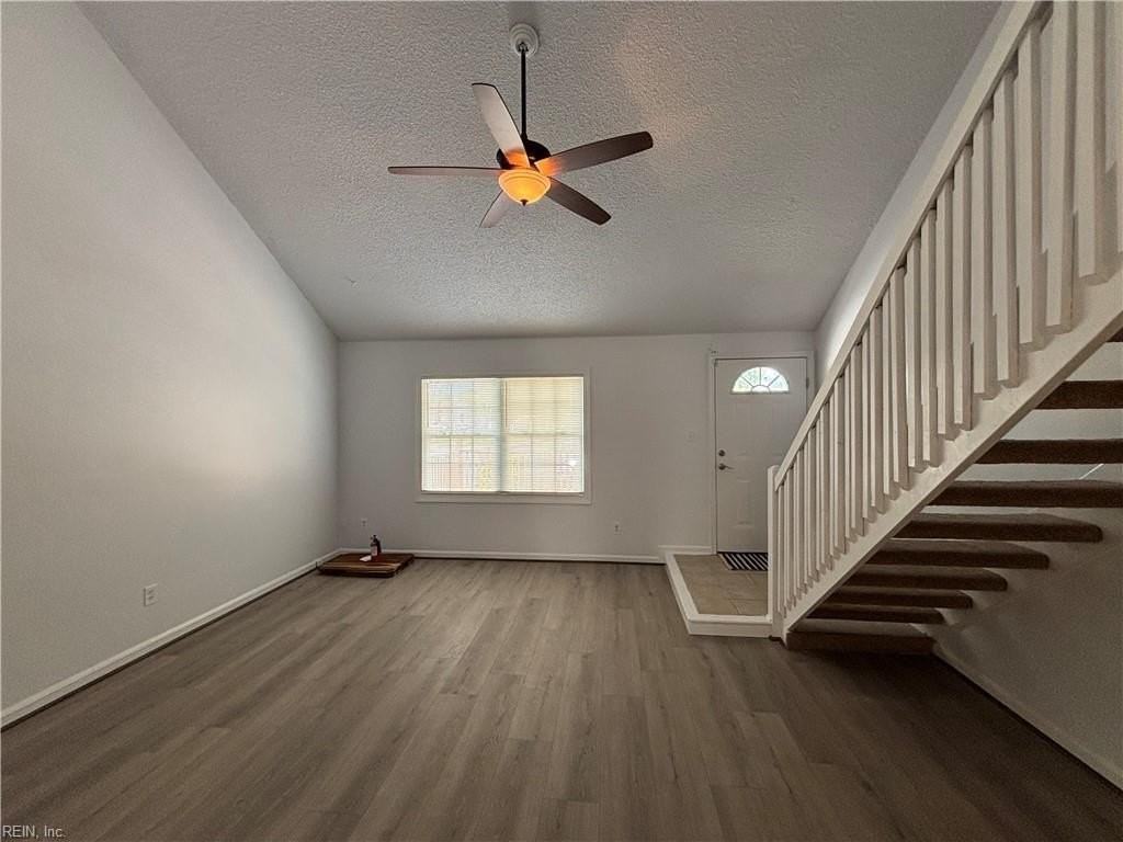 1105 Vermilya Ct - Photo 4 of 20