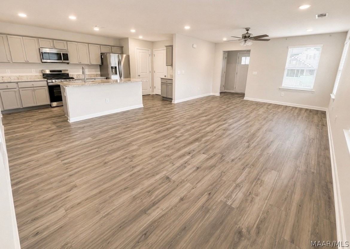 88 Trevor Dr - Photo 4 of 17