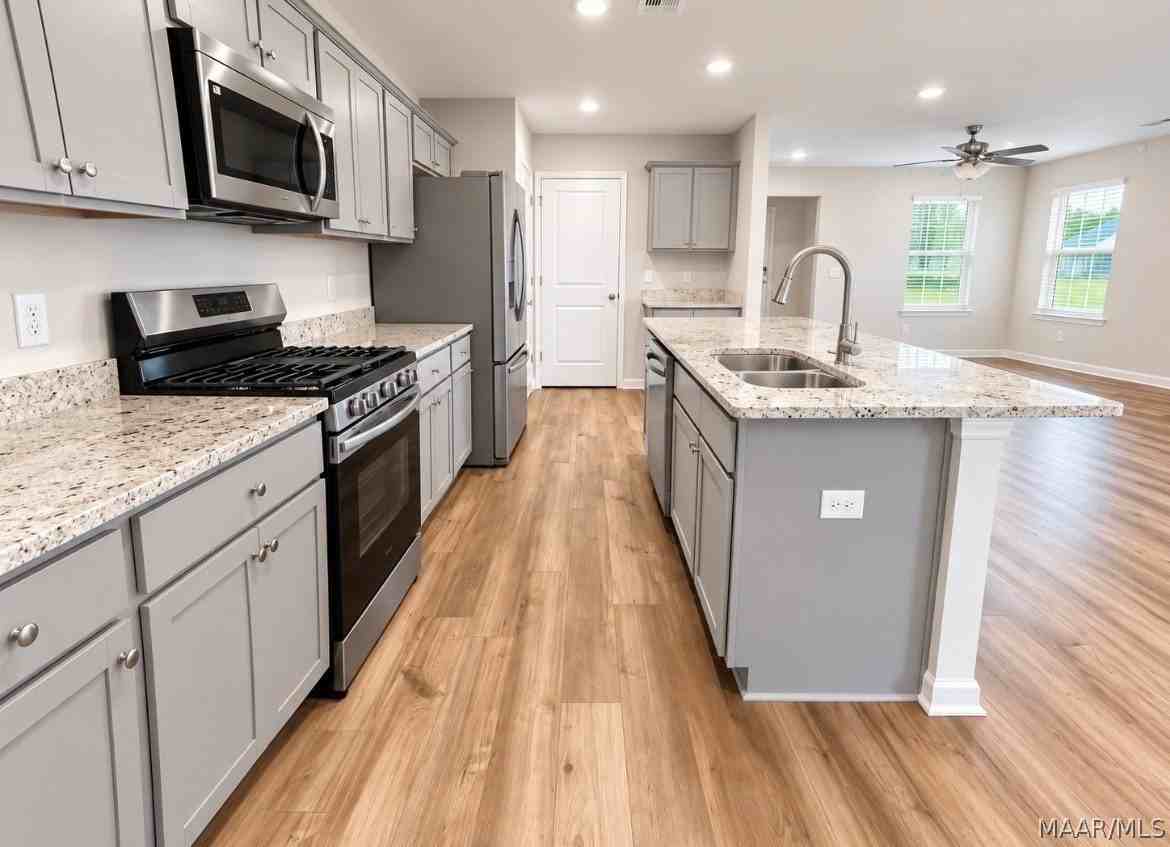 88 Trevor Dr - Photo 5 of 17