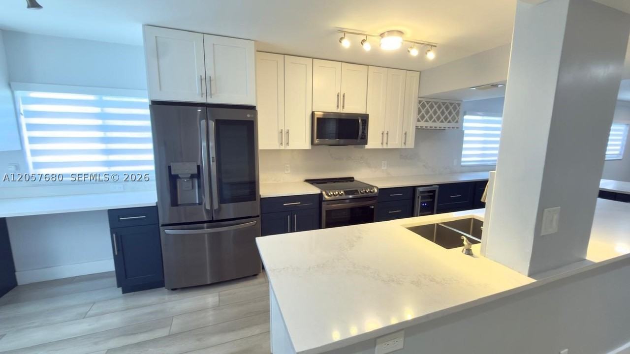 1101 Sw 128th Ter #301C - Photo 5 of 18