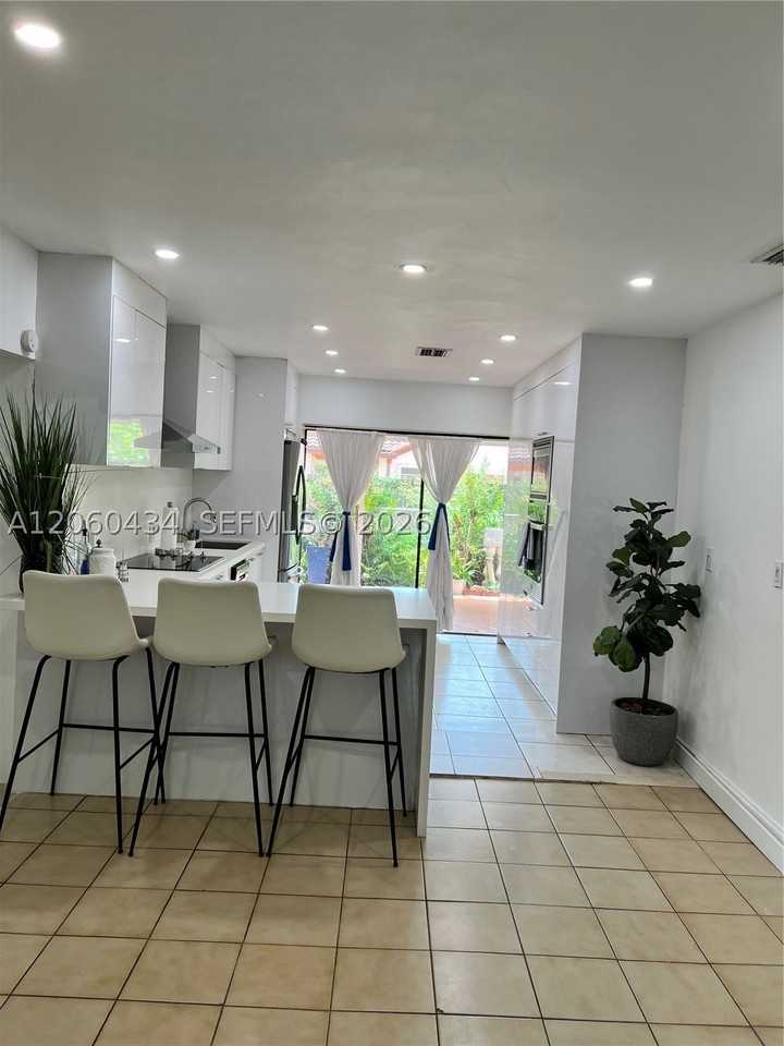 13656 Sw 117th Ln #13656 - Photo 4 of 9