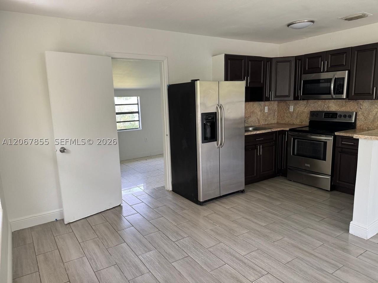 20535 Nw 24th Ave #20535 - Photo 2 of 3
