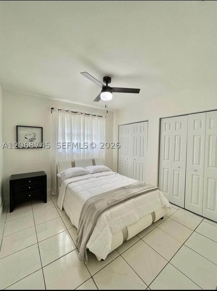 1097 E 1st Ave - Photo 3 of 13