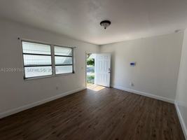 featured image of 890 Nw 55th St #2