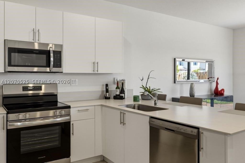 13332 Sw 234th Ter - Photo 5 of 39