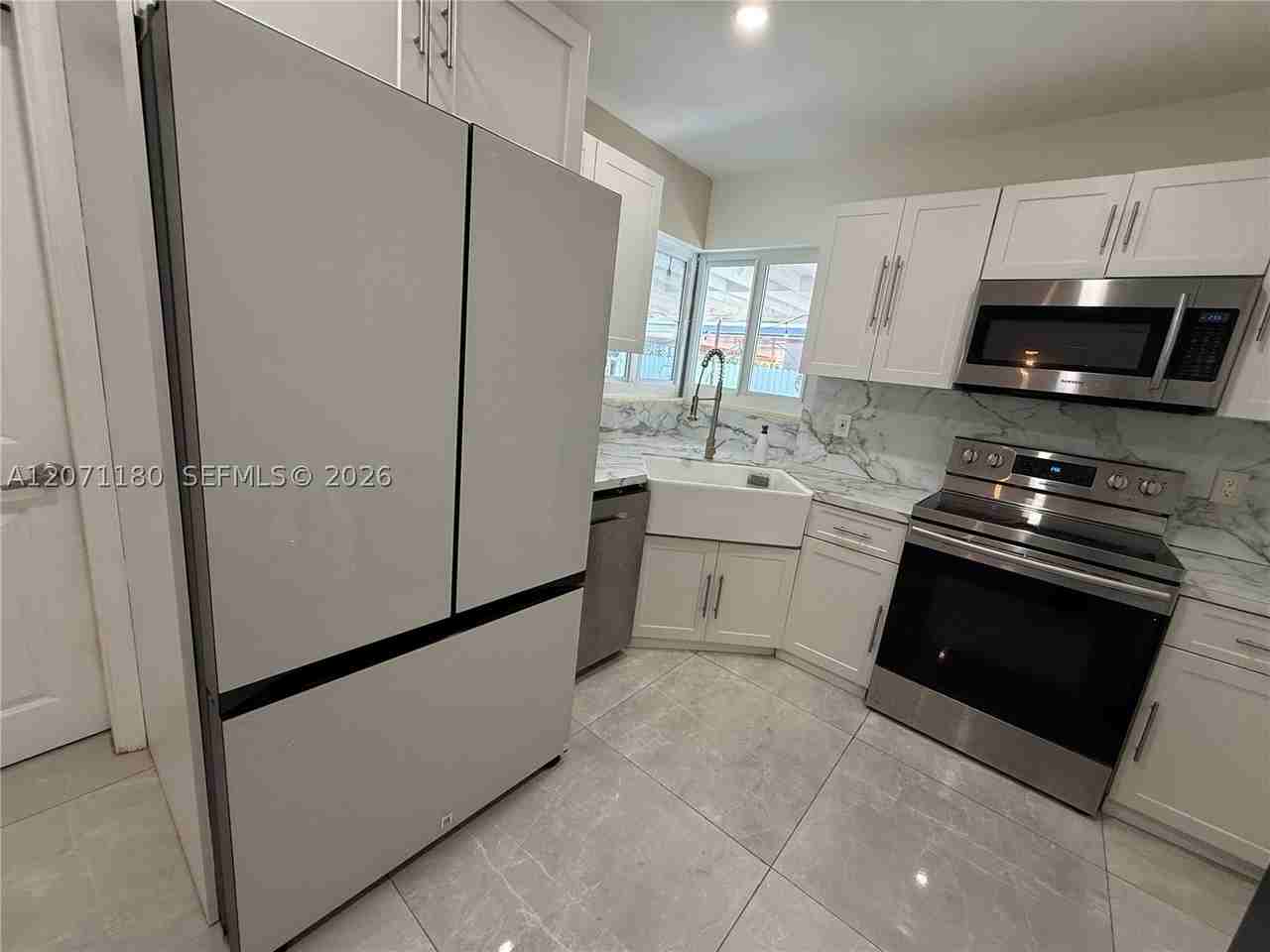 11960 Sw 186th St #0 - Photo 3 of 43