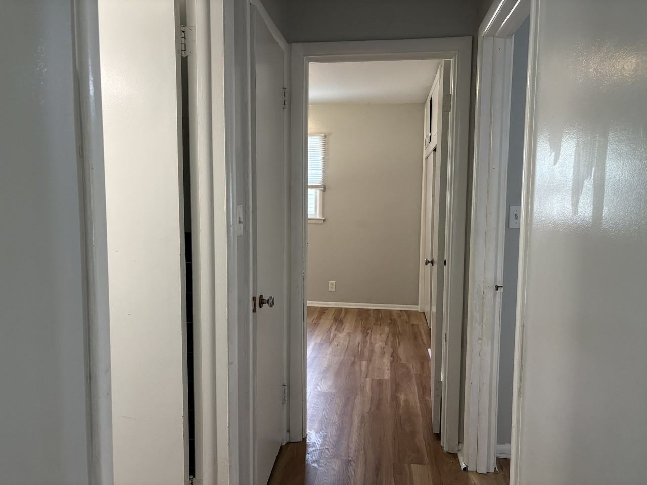 1524 Waldman Ave #1 - Photo 4 of 29