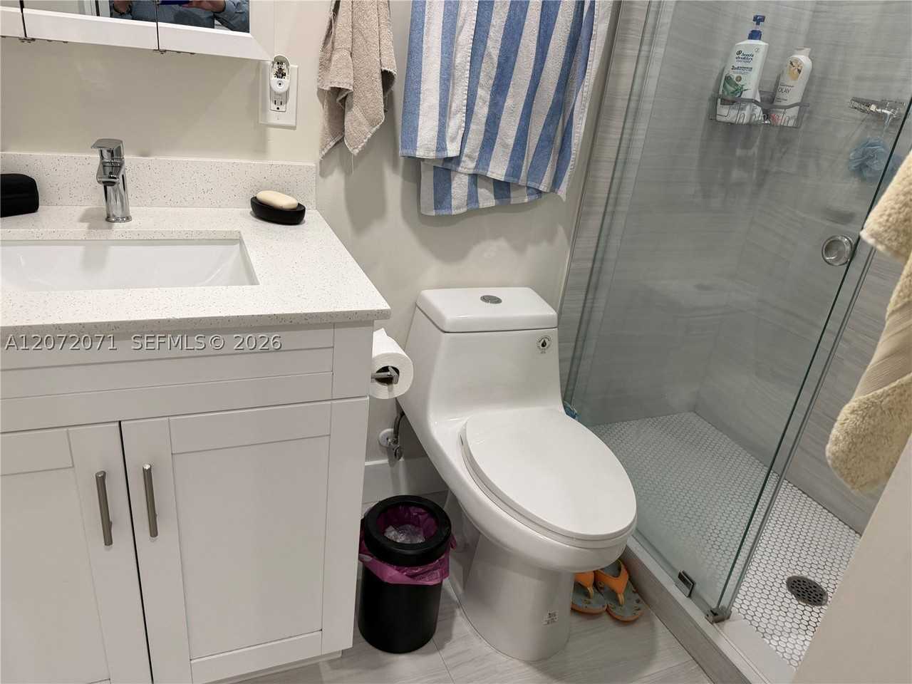 3648 Sw 25th Ter #3648 - Photo 6 of 7