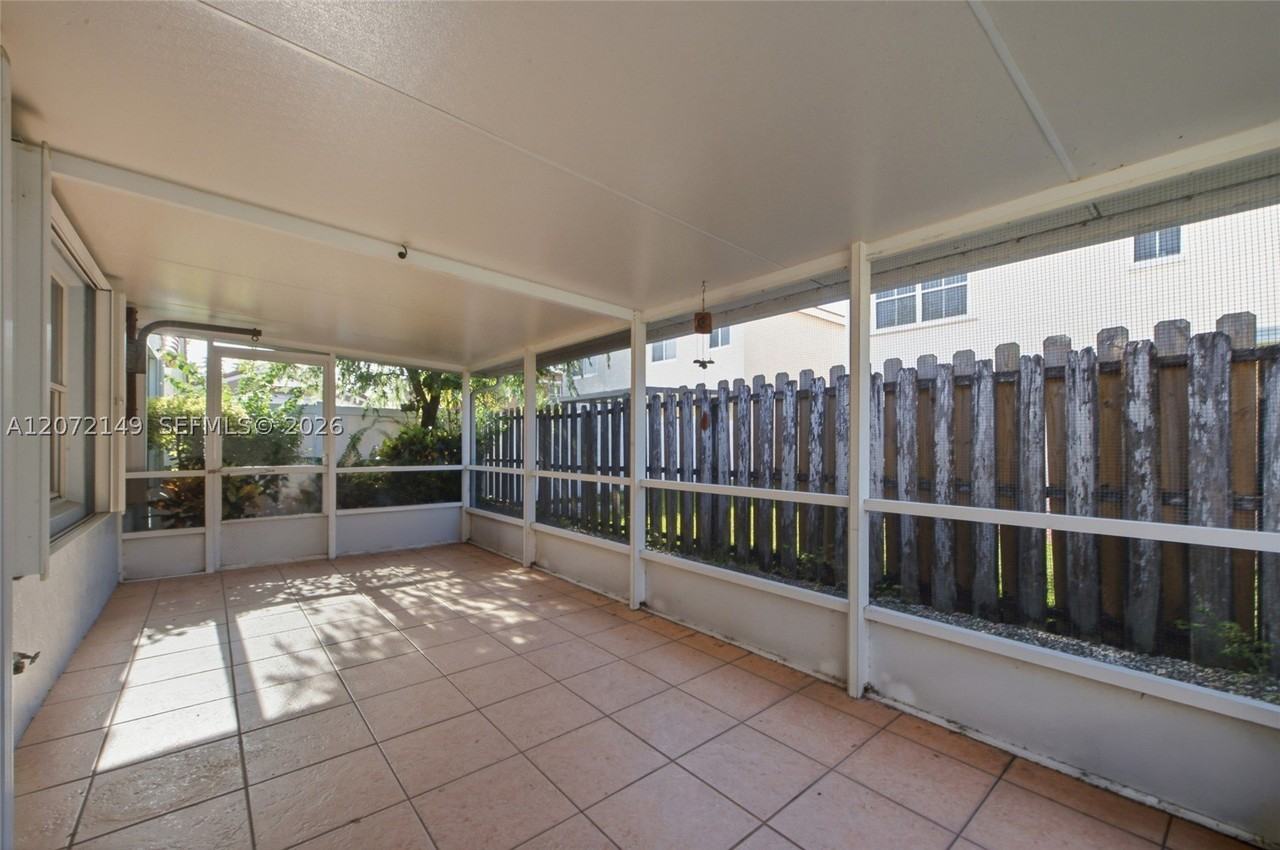 7336 Granada Way - Photo 4 of 35