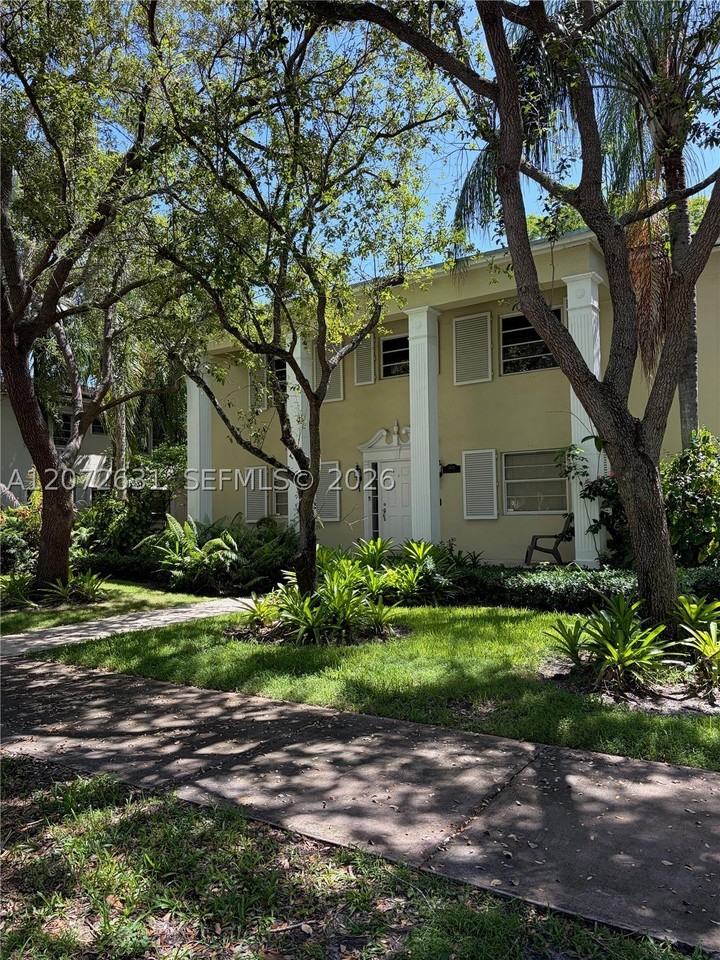 3923 Segovia St #2ndFL - Photo 2 of 13