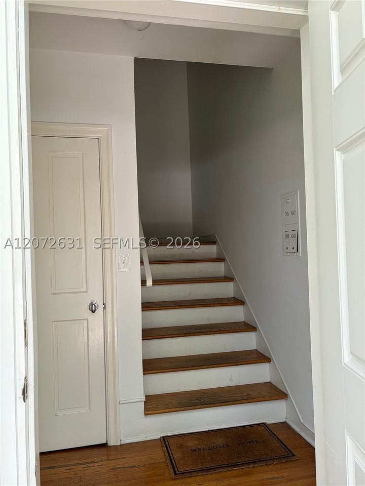 3923 Segovia St #2ndFL - Photo 4 of 13