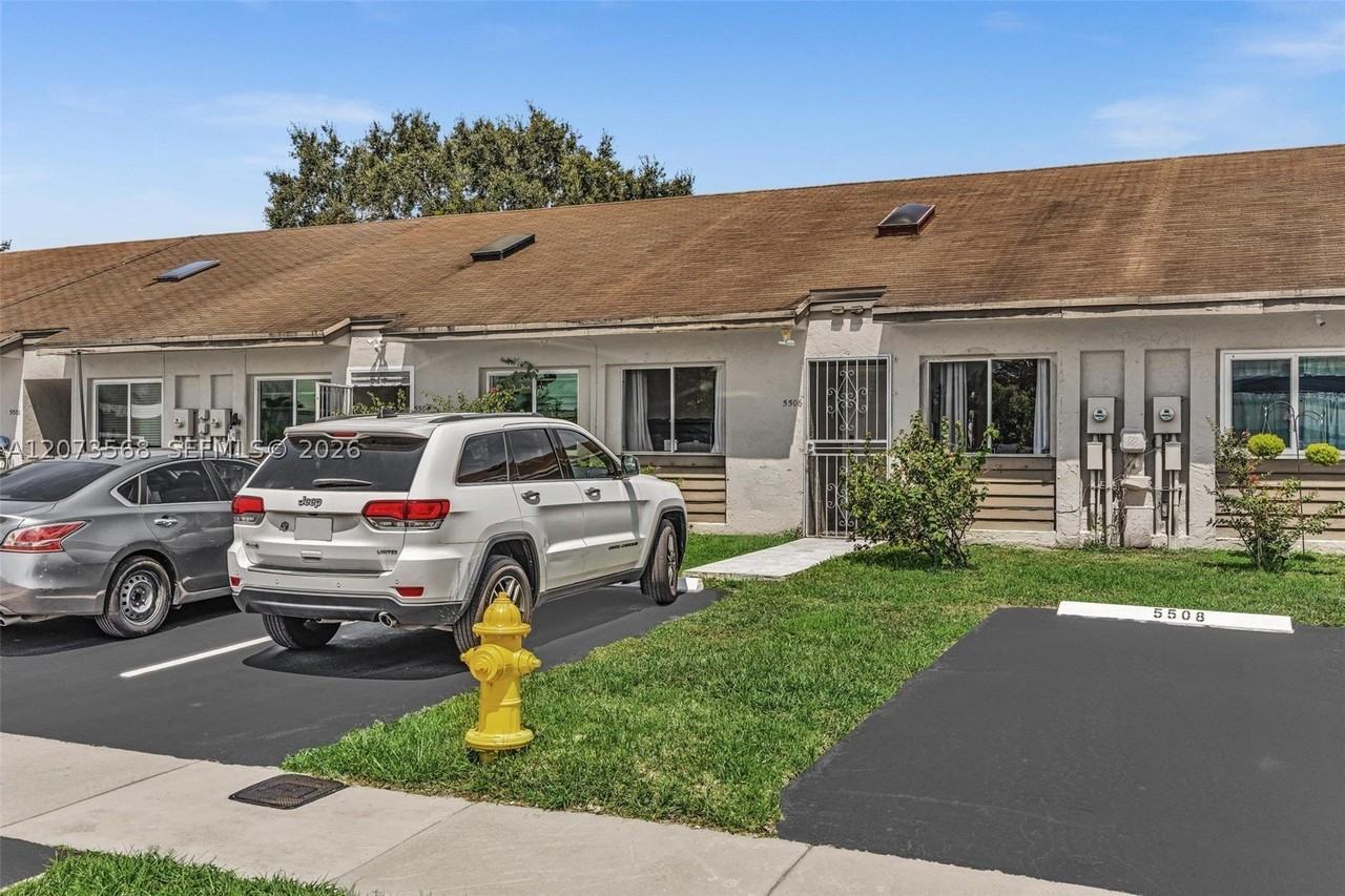 5506 Sw 28th Ter - Photo 2 of 22