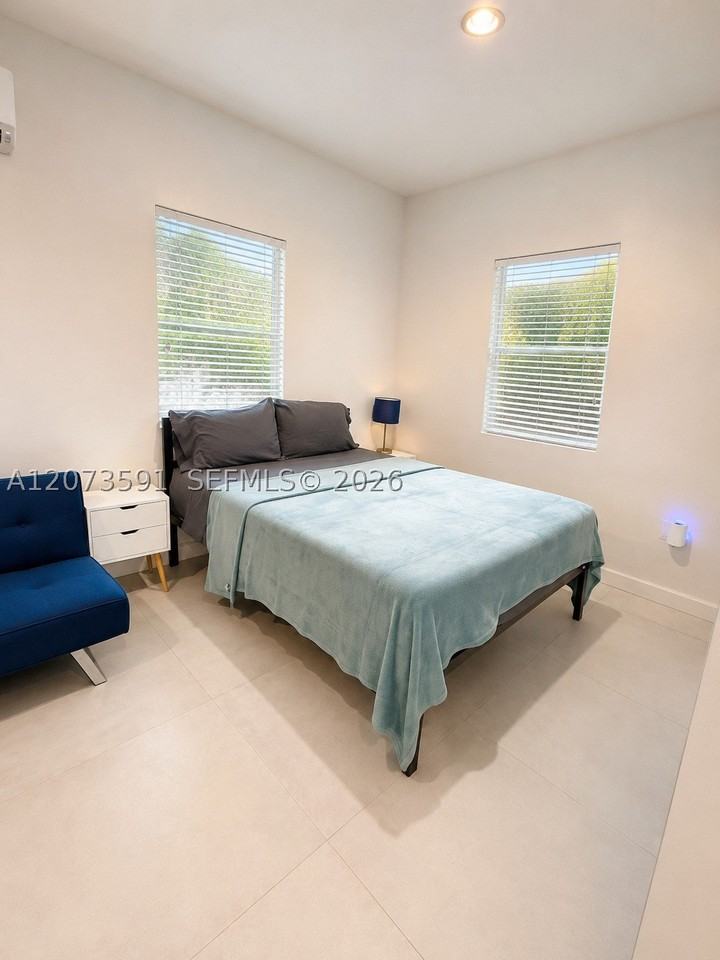 245 Ne 33rd St #107 - Photo 2 of 9