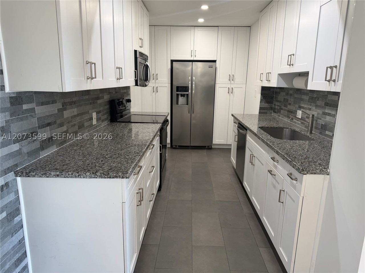 4200 Hillcrest Dr #809 - Photo 2 of 41
