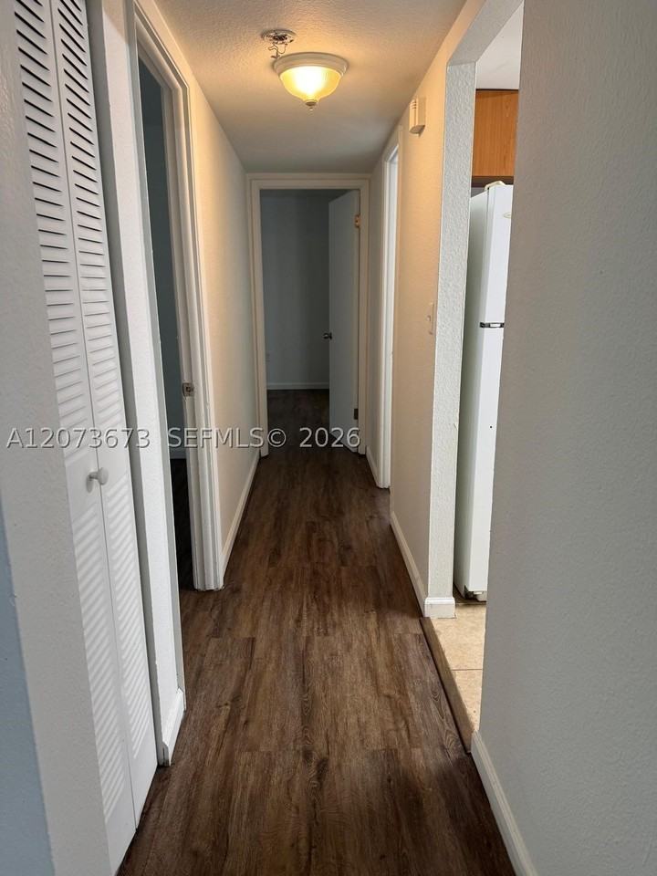 411 Executive Center Dr #203 - Photo 6 of 31