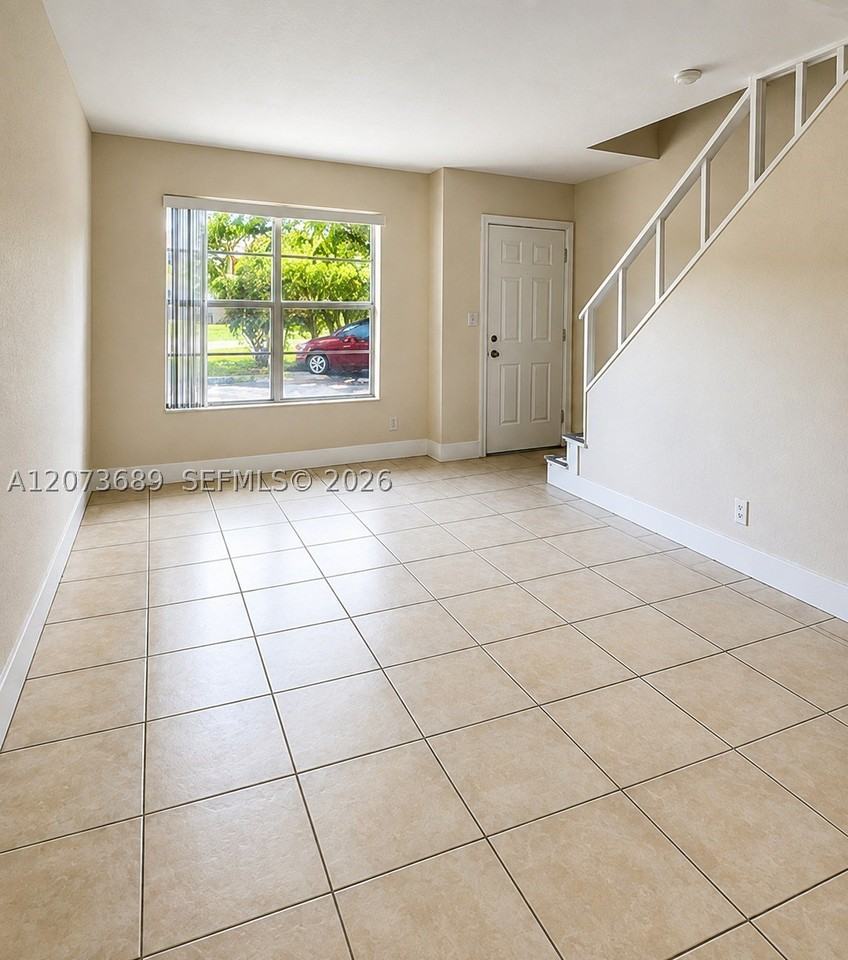 4601 Nw 9th Dr #4601 - Photo 4 of 18
