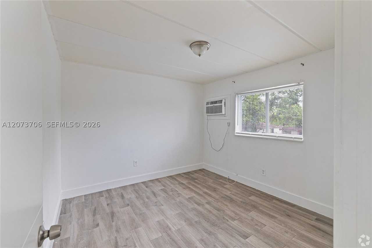 734 Nw 80th St #2 - Photo 2 of 9