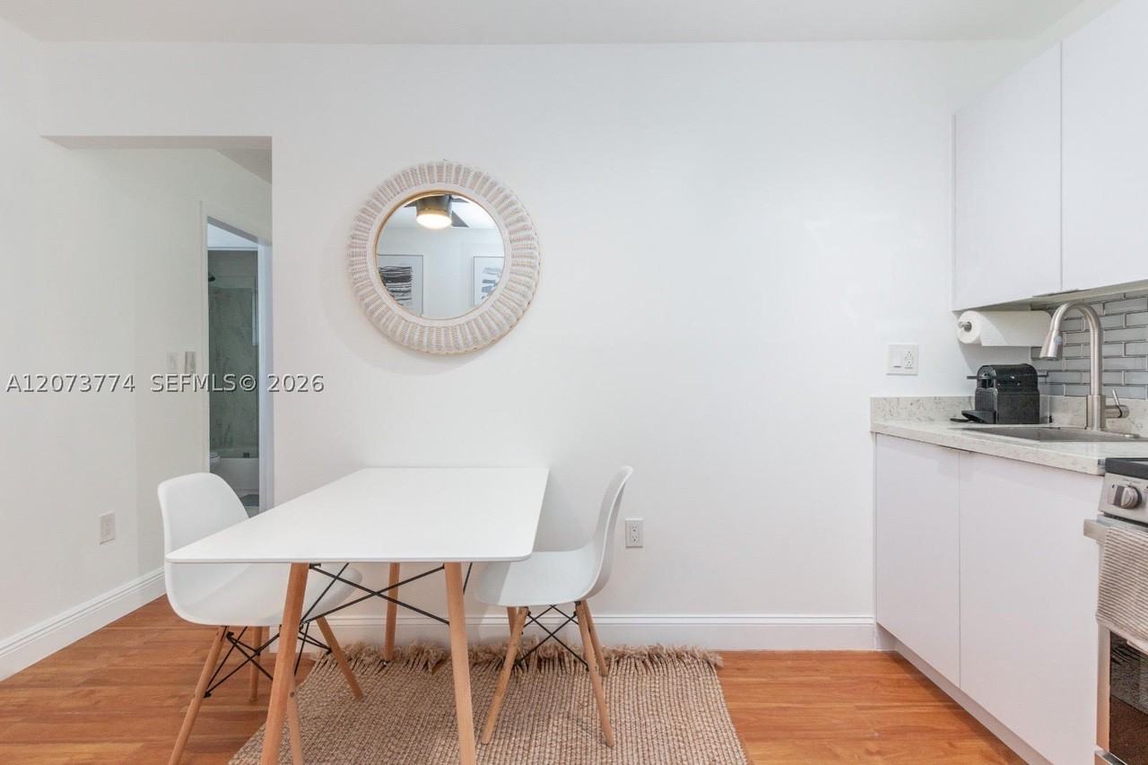 6509 Ne 5th Ave #RED - Photo 3 of 15