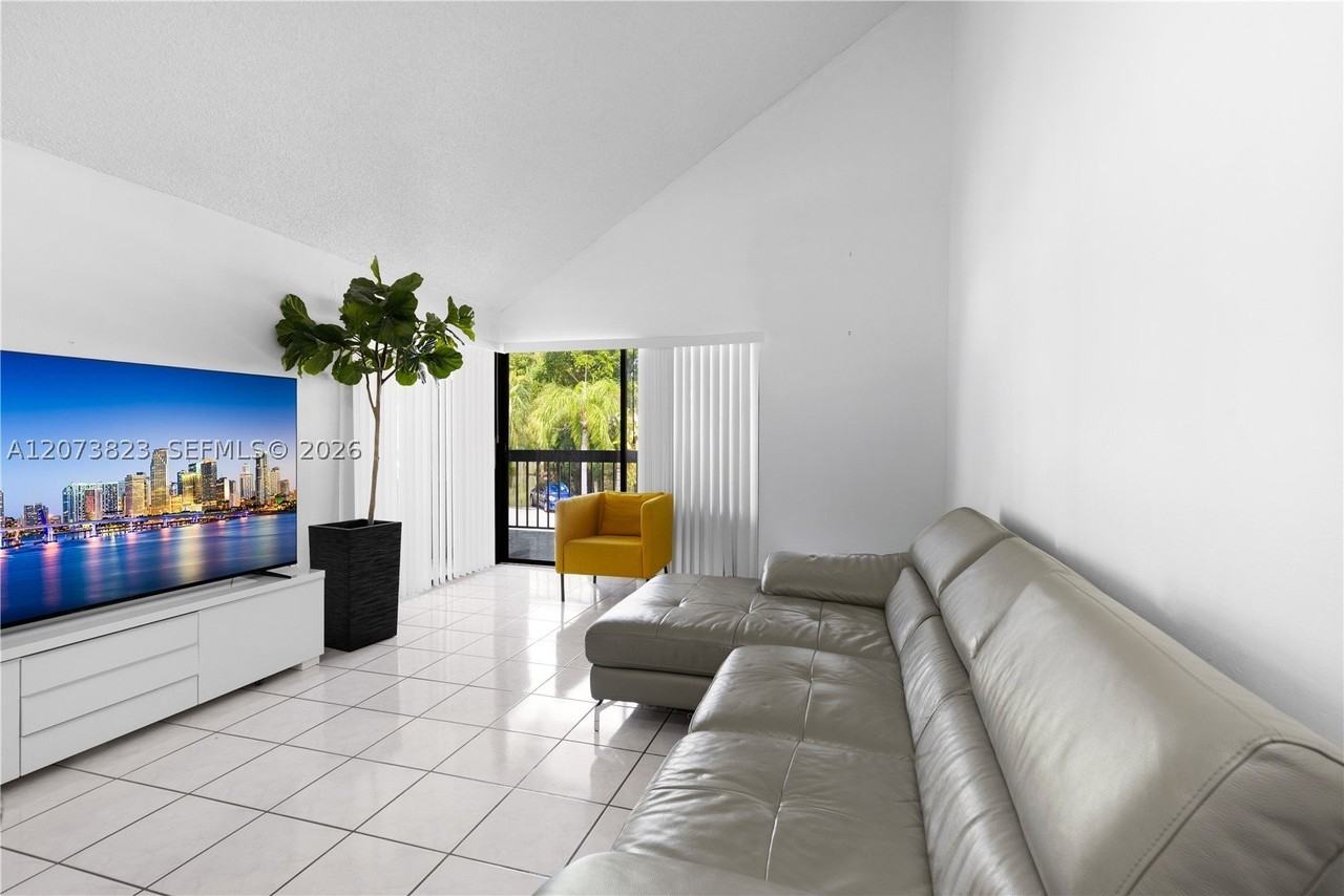 12990 Sw 88th Ln #B203 - Photo 4 of 30