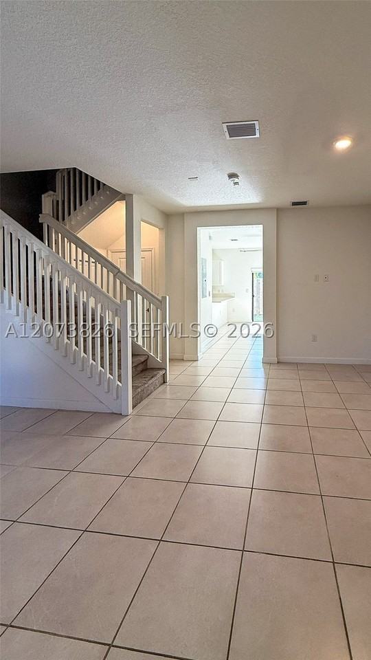 20800 Ne 5th Ct - Photo 2 of 27