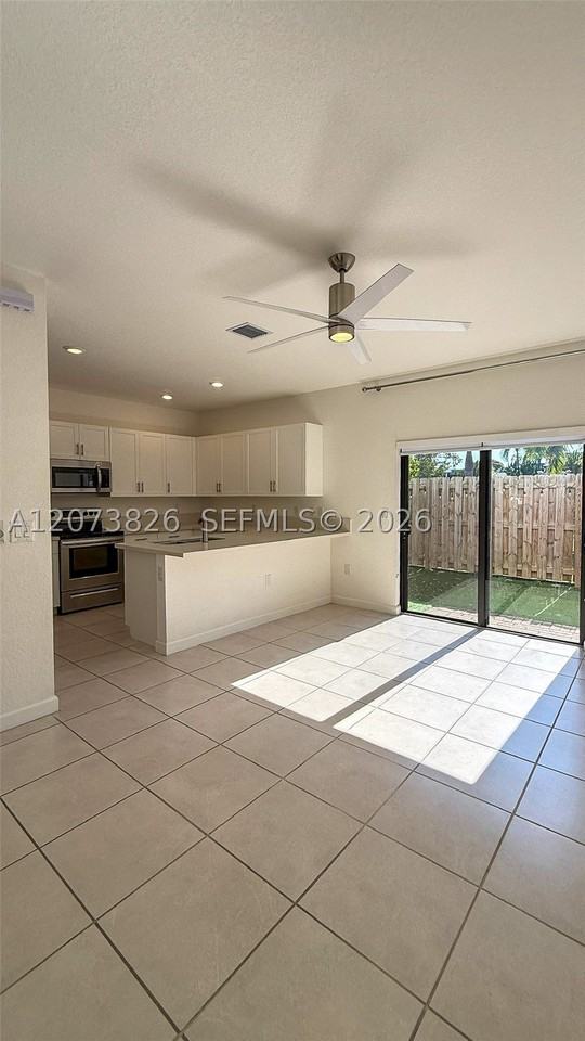 20800 Ne 5th Ct - Photo 6 of 27