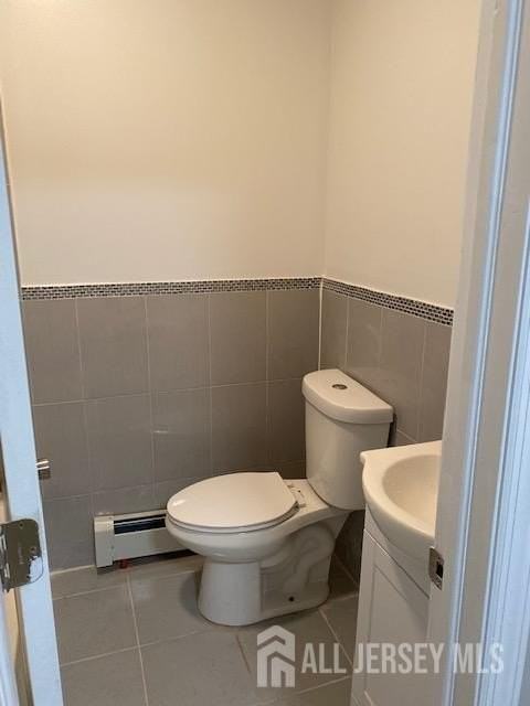 310 Somerset St - Photo 5 of 8