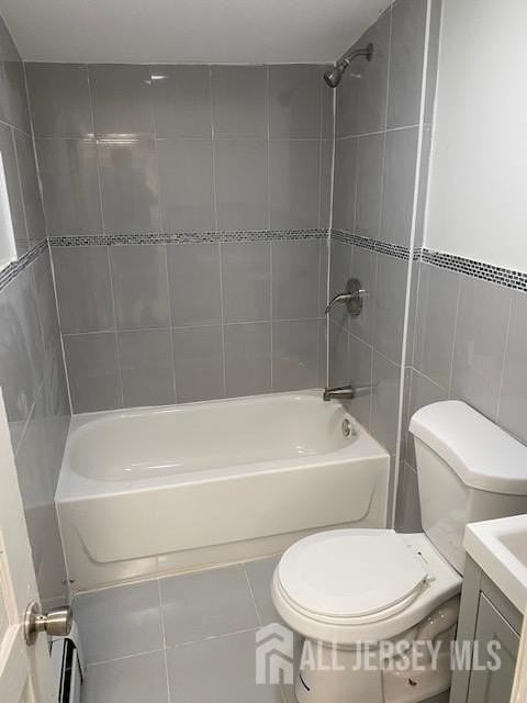 310 Somerset St - Photo 6 of 8