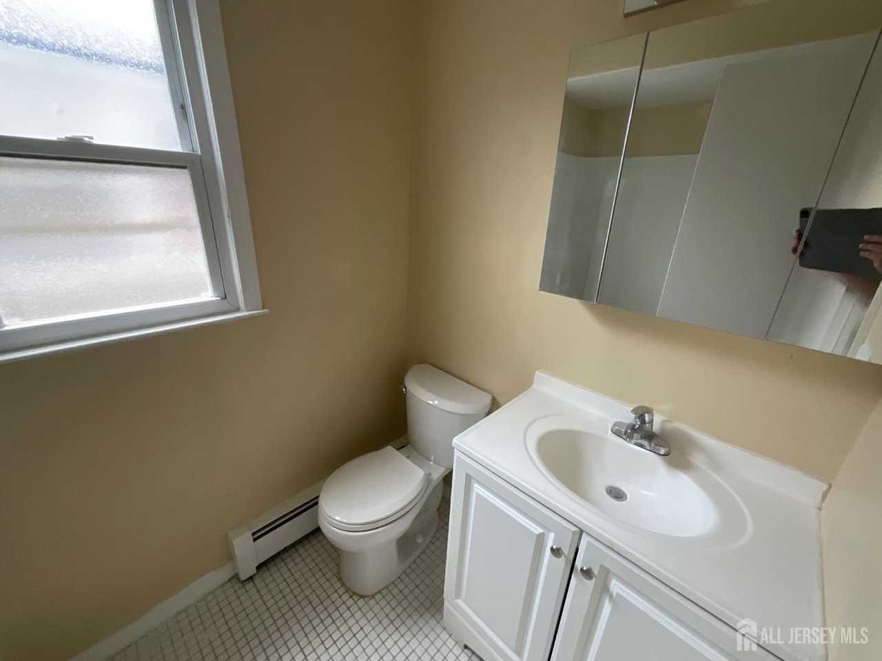 60 Glen Dr - Photo 5 of 8