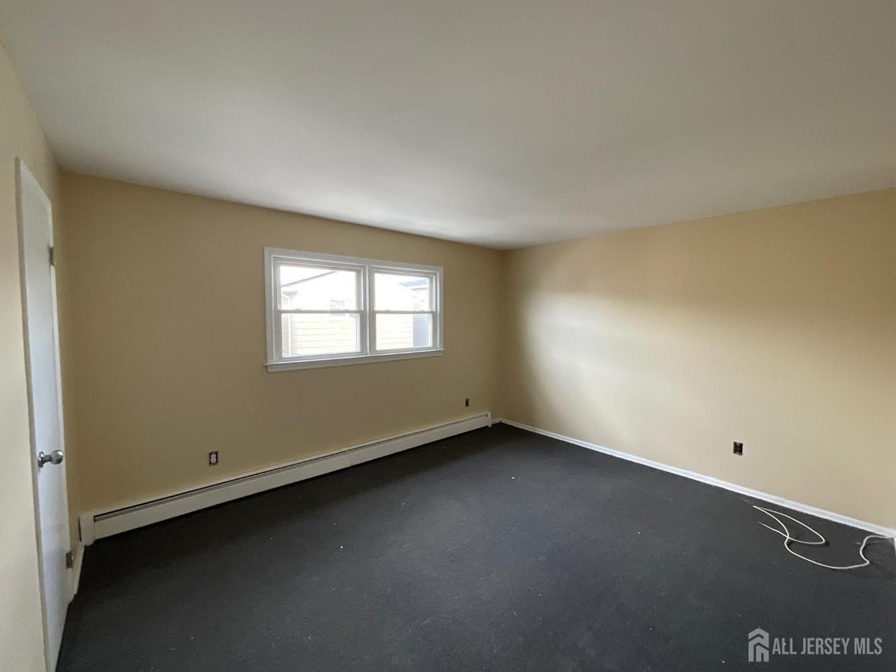 60 Glen Dr - Photo 6 of 8